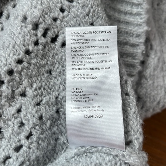 NWOT Anthropologie Pointelle Puff Sleeves Jewel Buttons V-Neck Cardigan - Picture 13 of 13